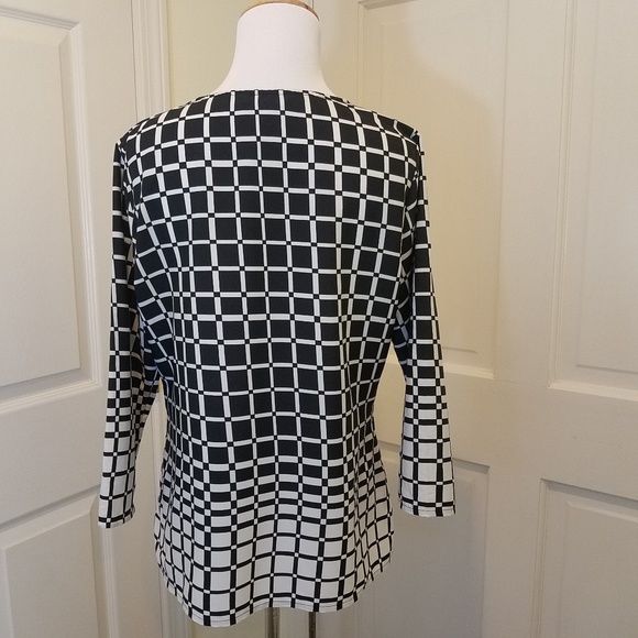 BANANA REPUBLIC BLACK/WHITE WINDOWPANE BLOUSE - Picture 4 of 5